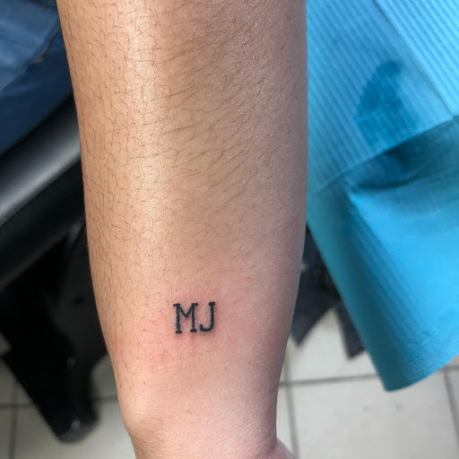 Explore leg piece tattoo ideas, creative tattoo ideas in Bridgeport, available at Evolution Tattoo