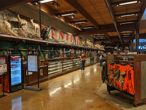Outdoor Sports Store «Bass Pro Shops», reviews and photos, 7970 Northfield Blvd, Denver, CO 80238, USA