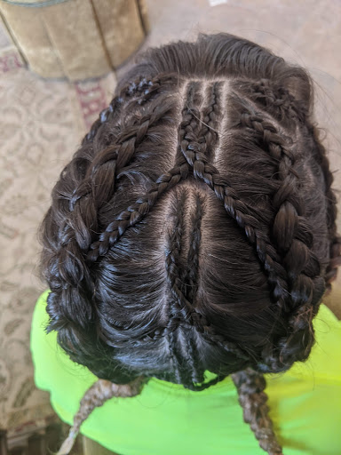 Beauty School «La James International College», reviews and photos