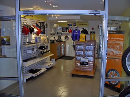 Volkswagen Dealer «North Penn VW-Mazda», reviews and photos, 165 Bethlehem Pike, Colmar, PA 18915, USA