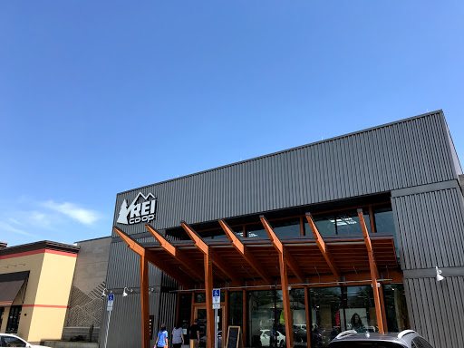 Camping Store «REI», reviews and photos, 430 N Orlando Ave, Winter Park, FL 32789, USA