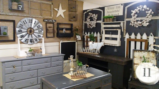 General Store «The Attic Finds», reviews and photos, 8829 Dixie Hwy, Ira Township, MI 48023, USA