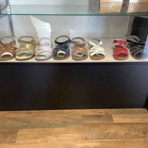 Shopping Mall «Roseville Square Shopping Center», reviews and photos, 413 Roseville Square, Roseville, CA 95678, USA