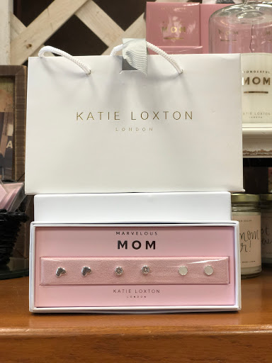 Gift Shop «Lotus Lake Gifts + Decor», reviews and photos, 412 W 78th St, Chanhassen, MN 55317, USA