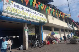 Mercado Central Abdón Calderón image