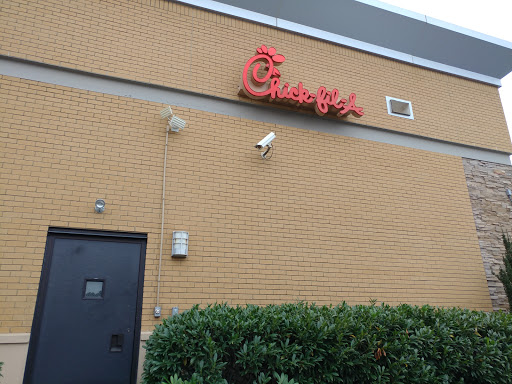 Fast Food Restaurant «Chick-fil-A», reviews and photos, 600 Chastain Rd NW #100, Kennesaw, GA 30144, USA