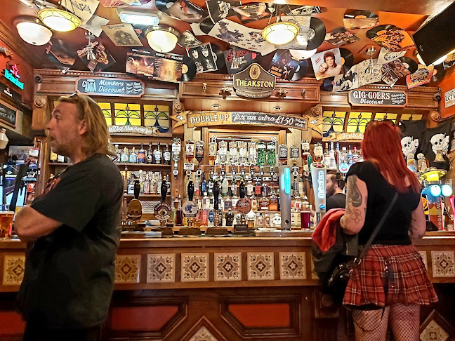 The Salisbury - Pub