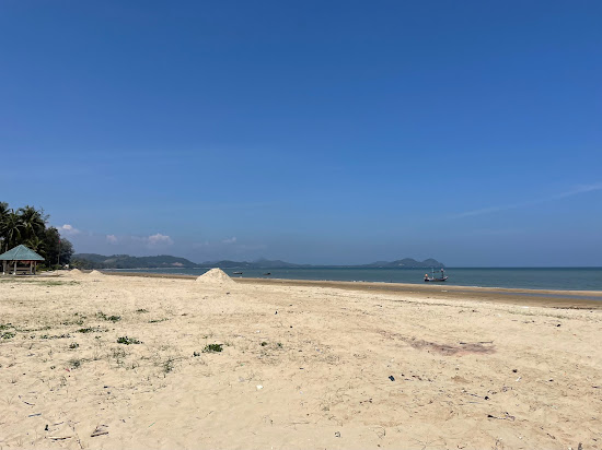 Pak Nam Lang Suan Beach