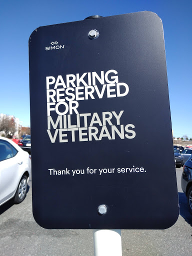 Movie Theater «AMC Loews Liberty Tree Mall 20», reviews and photos, 100 Independence Way, Danvers, MA 01923, USA