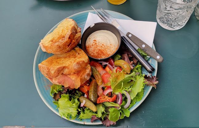 Kommentarer og anmeldelser af Bang & Jensen