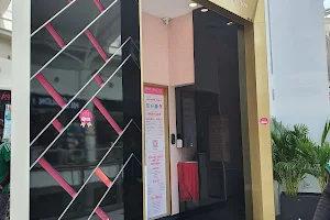 Pink Parlour Jurong Point Singapore image