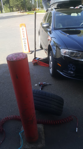 Tire Shop «Discount Tire Store - Clackamas, OR», reviews and photos, 8380 SE Sunnyside Rd, Clackamas, OR 97015, USA