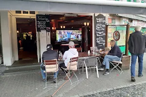 Cafe König image