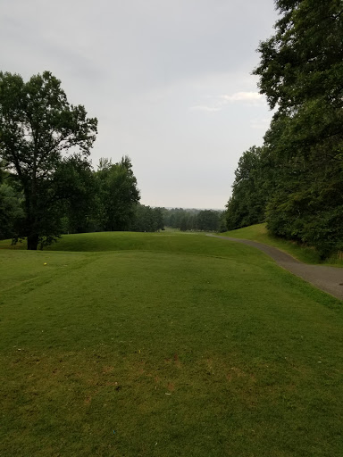 Golf Course «Bobby Nichols Golf Course», reviews and photos, 4301 E Pages Ln, Louisville, KY 40272, USA