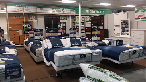 Home Improvement Store «Menards», reviews and photos, 12701 Middlebelt Rd, Livonia, MI 48150, USA