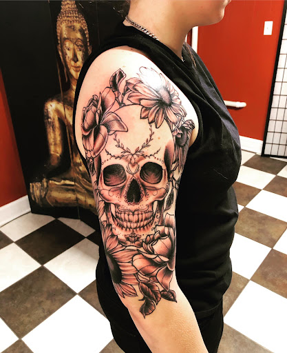 Tattoo Shop «RockStar Hair and Tattoo Shop», reviews and photos, 6326 Market St, Wilmington, NC 28405, USA