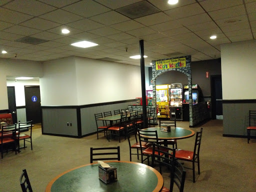 Pizza Restaurant «Round Table Pizza», reviews and photos, 10375 Folsom Blvd, Rancho Cordova, CA 95670, USA