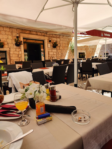 "Restaurant Royal" - Trogir