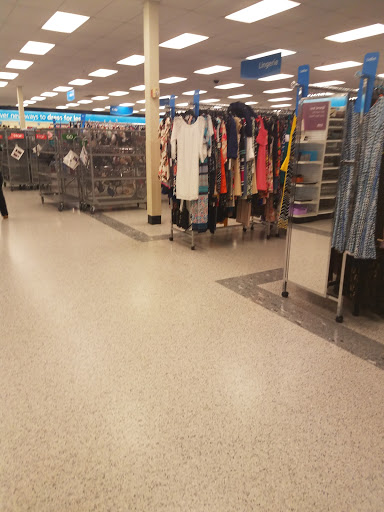 Clothing Store «Ross Dress for Less», reviews and photos, 1003 Harley Strickland Blvd, Orange City, FL 32763, USA