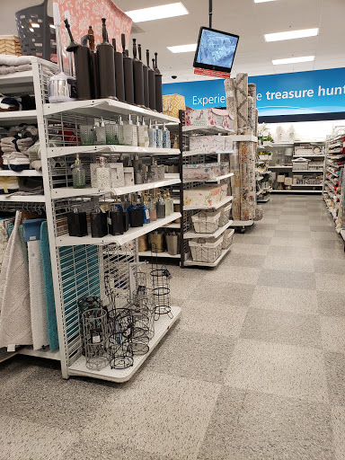 Clothing Store «Ross Dress for Less», reviews and photos, 9727 Laurel Canyon Blvd, Arleta, CA 91331, USA