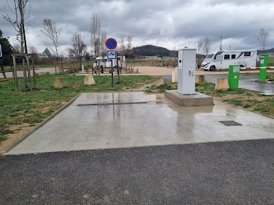 Aire Camping-Car Park à Apt