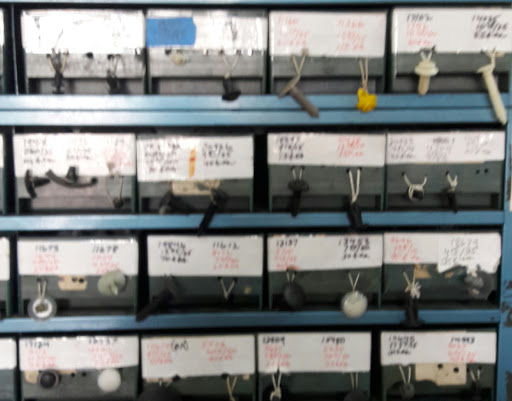 Fabric Store «H & R Fabrics - Home and Recreational Fabrics», reviews and photos, 1118 N 35th Ave, Phoenix, AZ 85009, USA