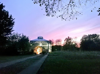 Gewächshaus im Botanischen Volkspark