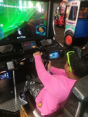 Chuck E. Cheese - photo 43