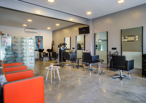 Stilos Peluquería y Estética en El Ràfol d'Almúnia, Alicante