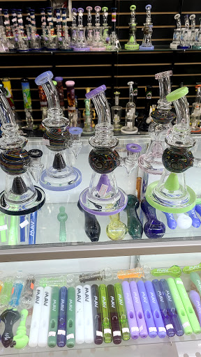 Tobacco Shop «Smoken Smoke House», reviews and photos, 13260 Woodruff Ave, Downey, CA 90242, USA