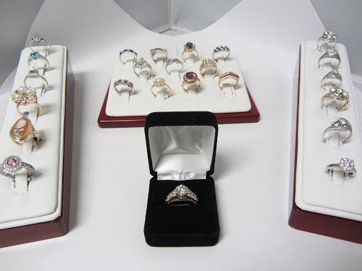 Pawn Shop «Clark Loan & Jewelry», reviews and photos, 700 S Philadelphia Blvd, Aberdeen, MD 21001, USA