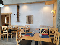 Atmosphère du Restaurant français L'Ancolie à Fontcouverte-la-Toussuire - n°5