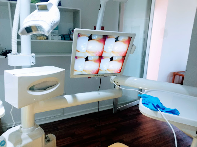 Opiniones de Vdent Clínica & Laboratorio Dental en Melipilla - Dentista