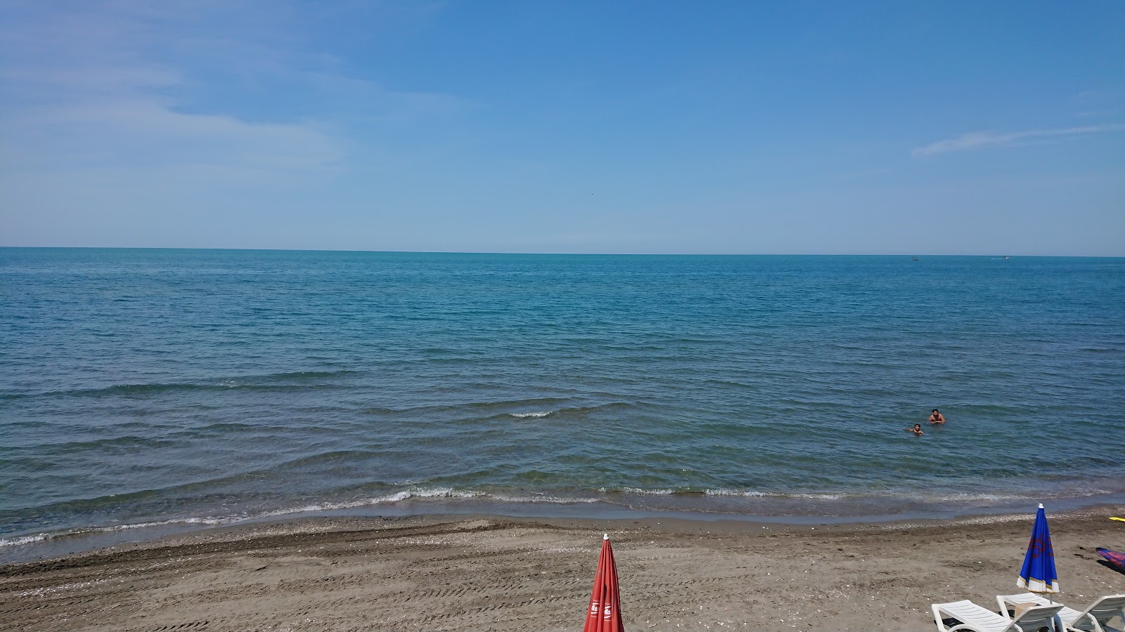 Fotografija Karaburun Plaji z turkizna voda površino