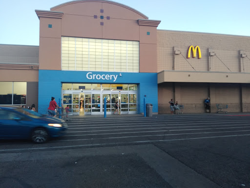 Department Store «Walmart Supercenter», reviews and photos, 3721 E Thomas Rd, Phoenix, AZ 85018, USA