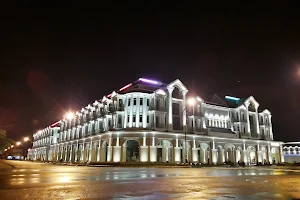 Phu Cuong square image