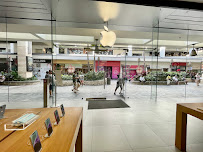 Apple Ala Moana - Photo 4 - Car repair in Honolulu, HI, Kailua