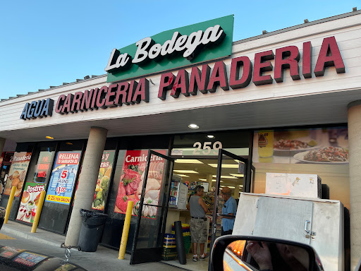 Grocery Store «La Bodega Market», reviews and photos, 259 S Tustin St, Orange, CA 92866, USA