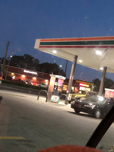7-Eleven, 1606 S Parsons Ave, Seffner, FL 33584, USA, 