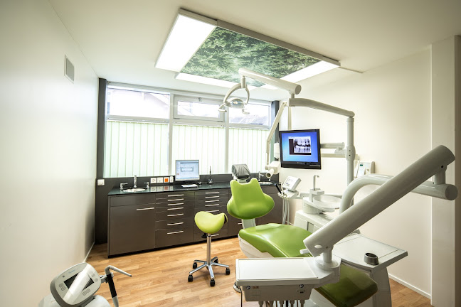 Rezensionen über Nydegger Zahnarzt Praxis des Lächelns in Wil - Zahnarzt