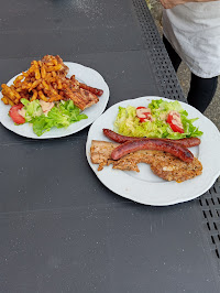 Plats et boissons du Restaurant Auberge Du Bigneuvre à Saint-Julien - n°1