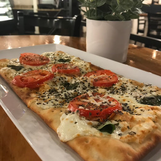 Cafe «Front Porch Cafe», reviews and photos, 932 W Maple St, Hartville, OH 44632, USA