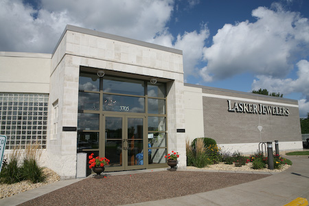 Lasker Jewelers Eau Claire, WI, 3705 S Oakwood Mall Dr, Eau Claire, WI 54701, USA, 