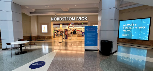 Department Store «Nordstrom Rack Towson», reviews and photos, 700 Fairmount Ave, Towson, MD 21286, USA