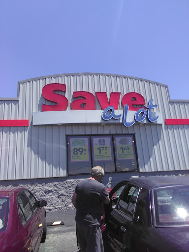 Grocery Store «Save-A-Lot», reviews and photos, 1500 E John Rowan Blvd, Bardstown, KY 40004, USA