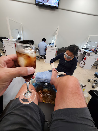 Nail Salon «T & T Nail Salon», reviews and photos, 283 E International Speedway Blvd, DeLand, FL 32724, USA