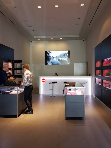 Camera Store «Leica Store Miami», reviews and photos, 372 Miracle Mile, Coral Gables, FL 33134, USA