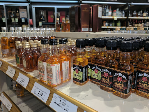 Wine Store «Total Wine & More», reviews and photos, 1820 Ashley River Rd, Charleston, SC 29407, USA