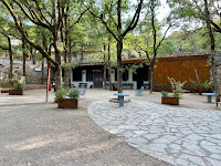 Grotte du Pech Merle - Centre de Préhistoire du Restaurant Le Jardin du Pech Merle à Cabrerets - n°1