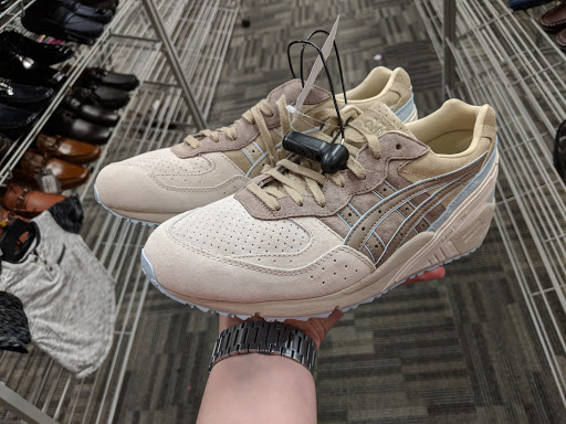 Shopping Mall «Charter Oak Mall», reviews and photos, 940 Silver Ln, East Hartford, CT 06118, USA